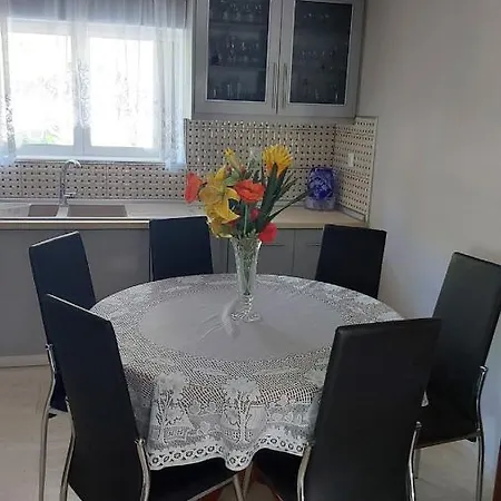 Plaza House Apartment Kanakia
