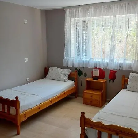 Lägenhet Plaza House Kanakia